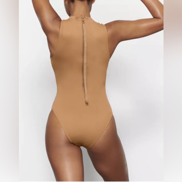 SKIMS Swim Sleeveless One Piece Almond Women’s Small - Picture 1 of 15